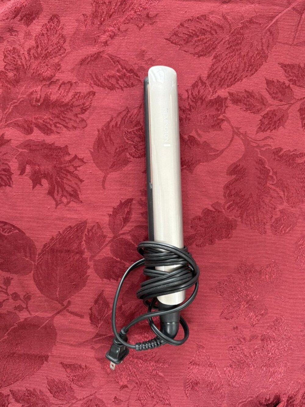 ✨ Remington Shine Therapy Ceramic Hair Straightener - Picture 4 of 5